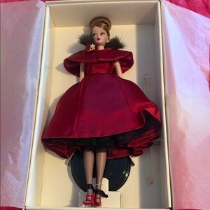 2001 FAO Schwarz Exclusive Silkstone Barbie "Ravishing in Rouge